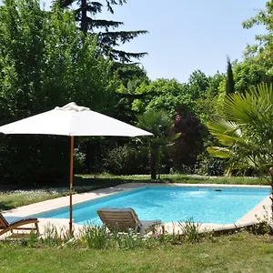 https://villa-castel-maison-meublee.hotels-rhonealpes.com