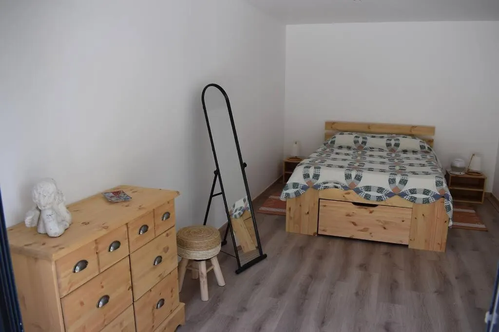 Appartement Neuf Et Independant Dans Rez-De-Villa Vallauris
