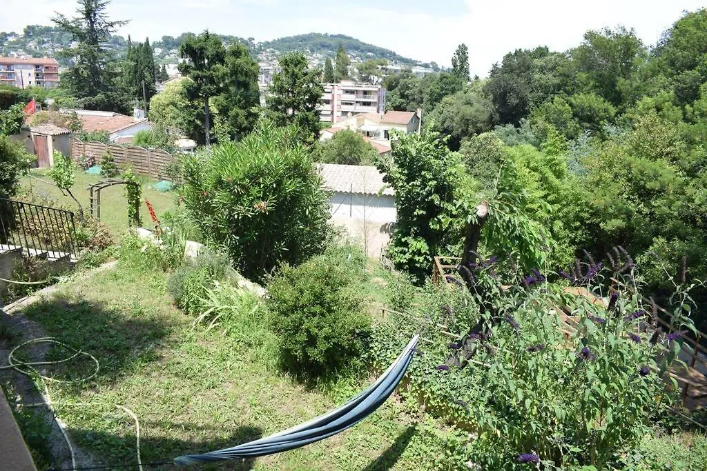 Appartement Neuf Et Independant Dans Rez-De-Villa Vallauris 0*,  France
